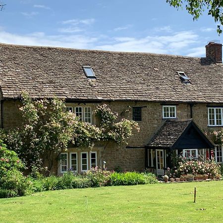 Forthay Bed And Breakfast North Nibley Bagian luar foto