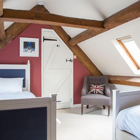 Forthay Bed And Breakfast North Nibley Bagian luar foto
