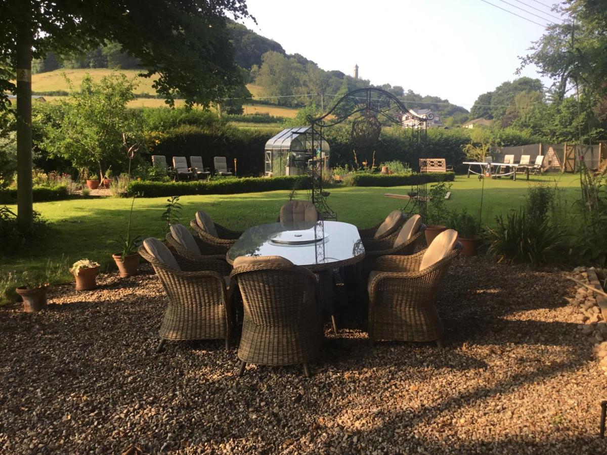 Forthay Bed And Breakfast North Nibley Bagian luar foto