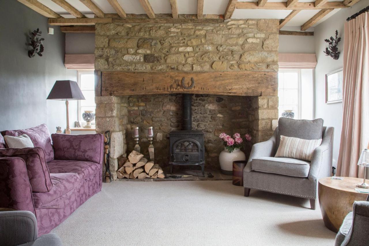 Forthay Bed And Breakfast North Nibley Bagian luar foto