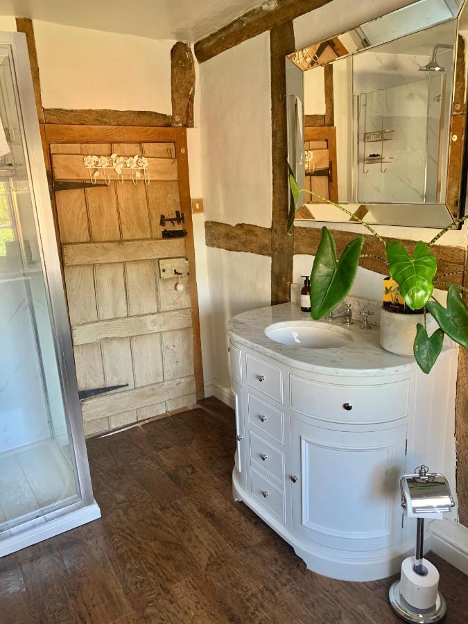 Forthay Bed And Breakfast North Nibley Bagian luar foto