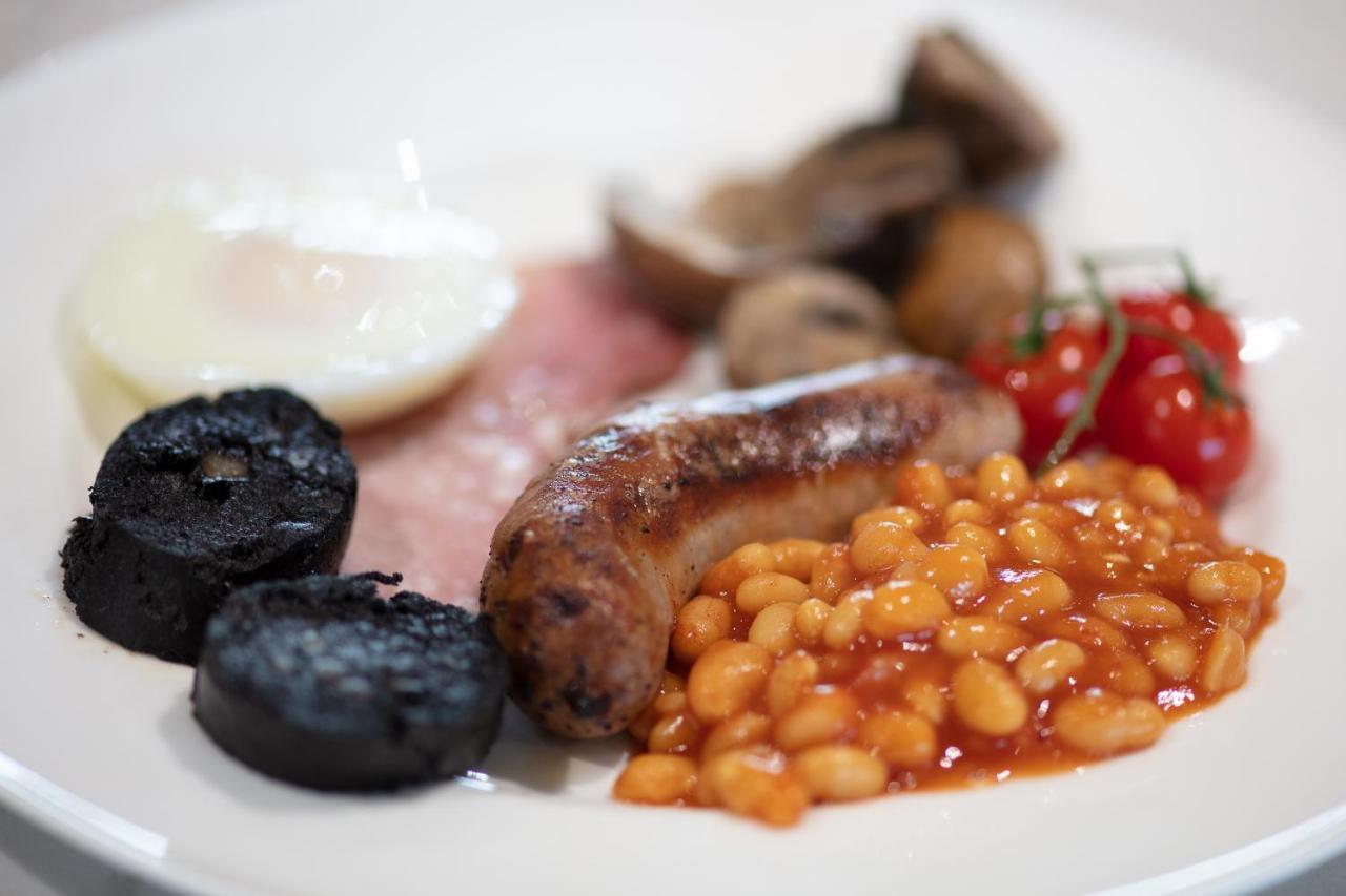 Forthay Bed And Breakfast North Nibley Bagian luar foto