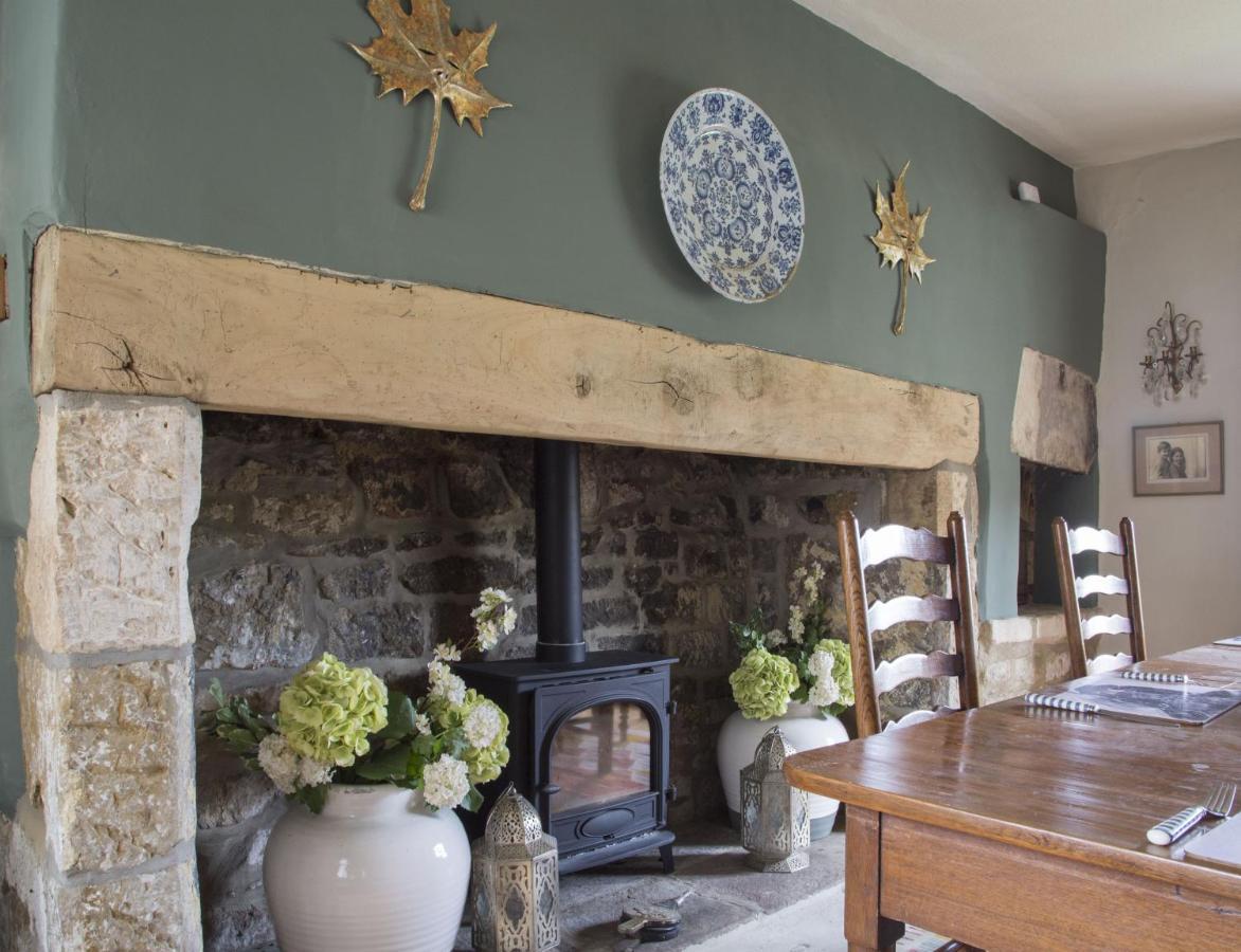 Forthay Bed And Breakfast North Nibley Bagian luar foto
